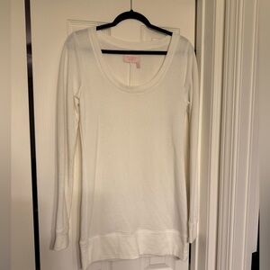 Victoria’s Secret white/cream long crew neck sweater size s